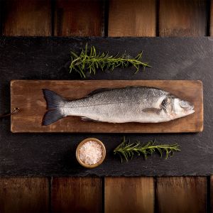 Wolfsbarsch, Loup de Mer, ausgenommen, 900g